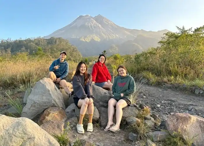 Destinasi Ikonik yang Wajib Dikunjungi Saat Lava Tour Merapi