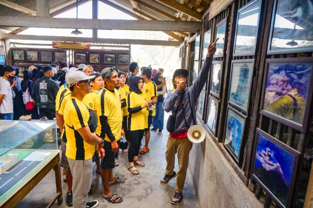 paket-wisata-jeep-lava-tour-merapi-jogja41